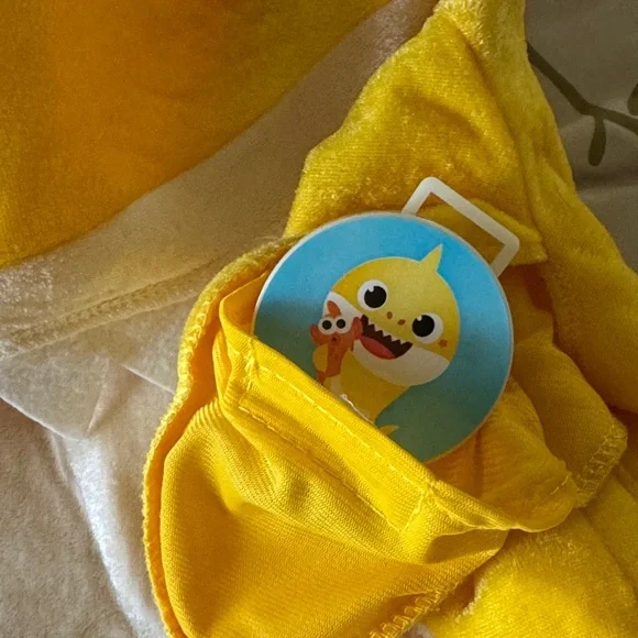 Pink Fong Baby Shark Costume 3T Yellow with Sound Chip - Picture 6 of 9